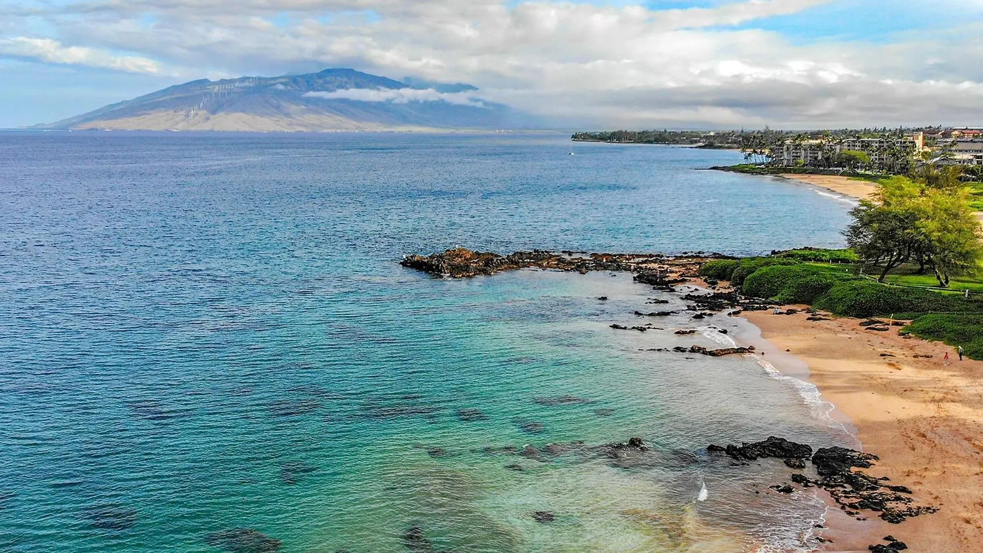 Holiday home Haleakala Shores A-308 - Ocean/Mountain Views, Stylish 2Br/2Ba, Lanai, Ac, Wi-Fi Wailea  United States