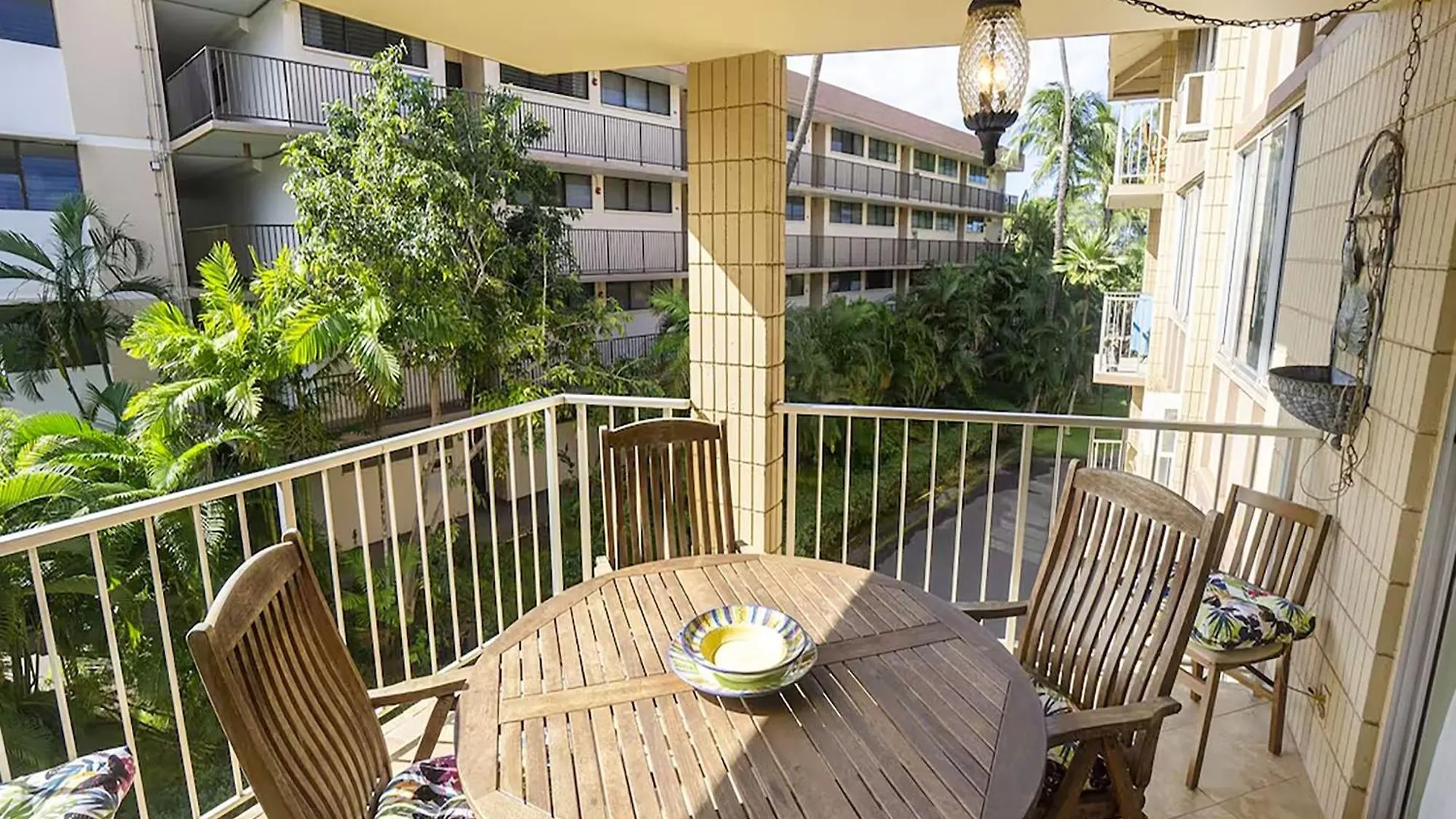 Haleakala Shores A-308 - Ocean/Mountain Views, Stylish 2Br/2Ba, Lanai, Ac, Wi-Fi Wailea  United States