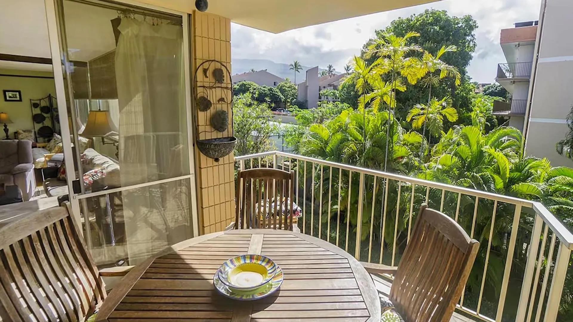 Haleakala Shores A-308 - Ocean/Mountain Views, Stylish 2Br/2Ba, Lanai, Ac, Wi-Fi Wailea  0*, Wailea (Maui) United States