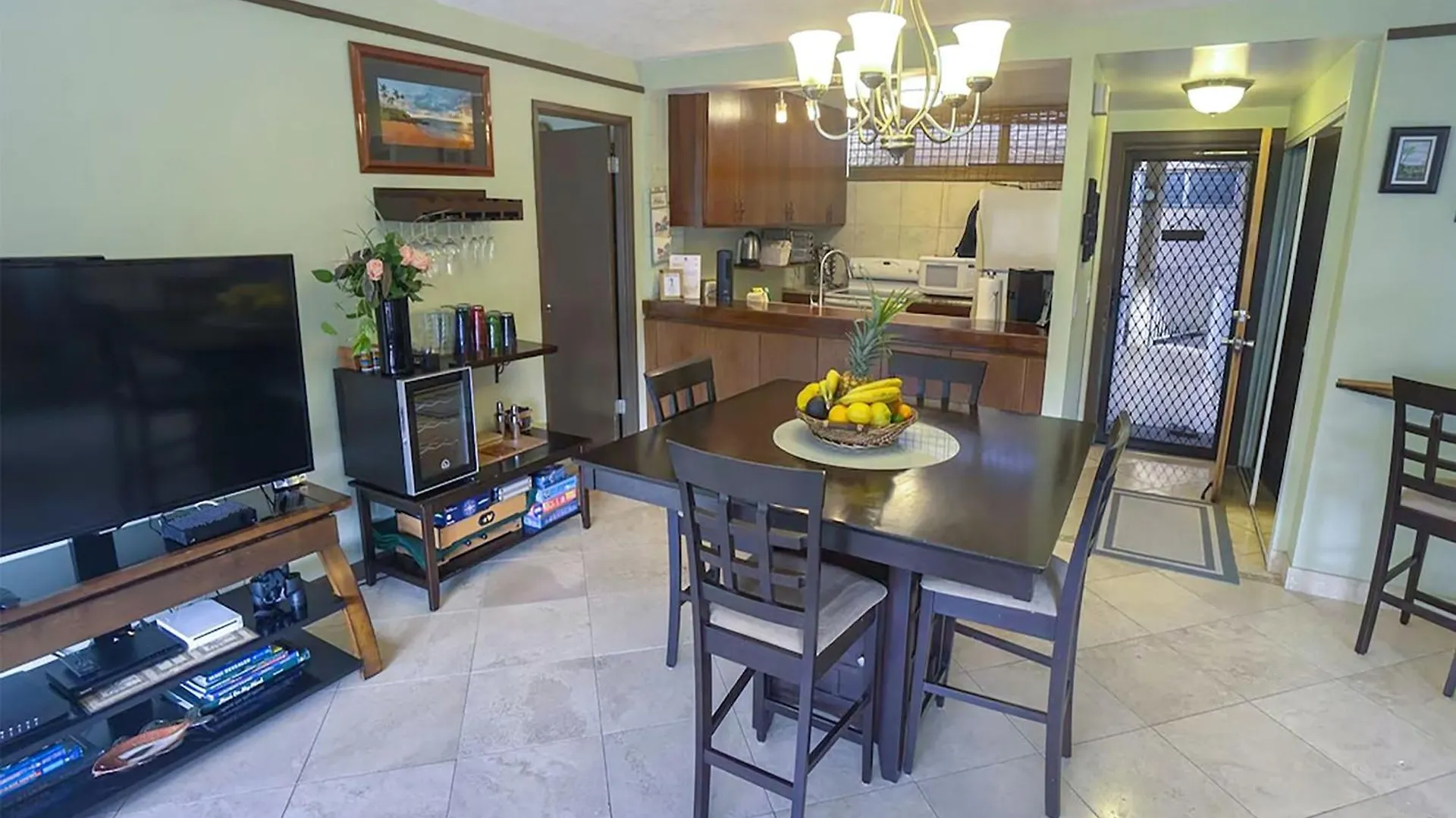 Haleakala Shores A-308 - Ocean/Mountain Views, Stylish 2Br/2Ba, Lanai, Ac, Wi-Fi Wailea